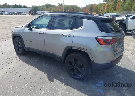 2019 Jeep Compass Altitude 4X4 z USA, uszkodzony, nr VIN 3C4NJDBB5KT593059